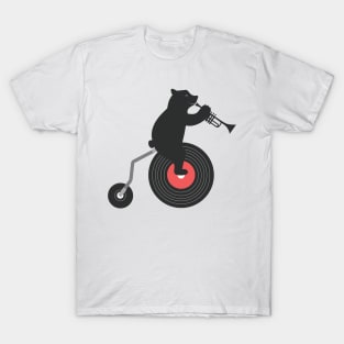 Black Bear with his Trumpet on Penny farthing Bike T-Shirt